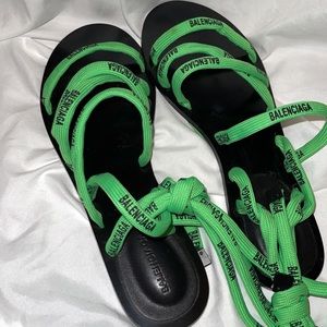 Used Balenciaga Neón Green Sandals size 39